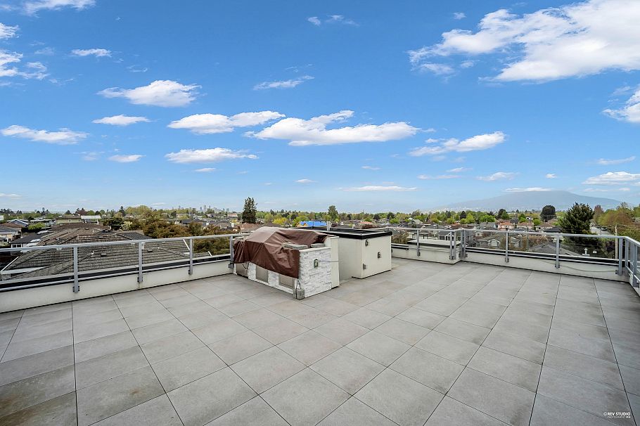 2796 E 4th Avenue Vancouver, BC - 34