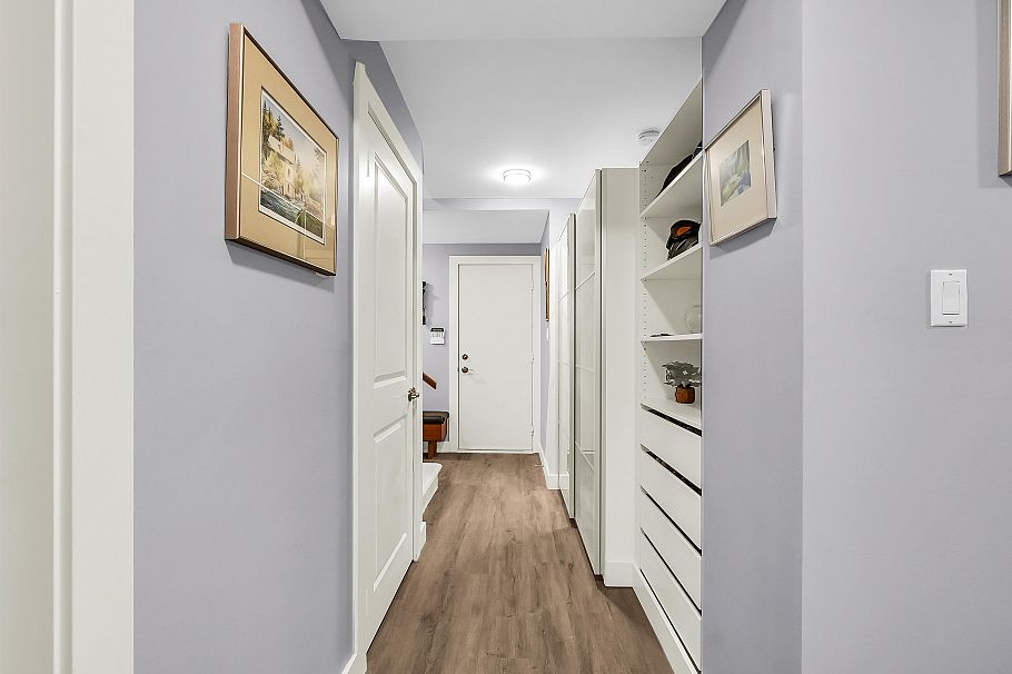 938 Beaumont Drive North Vancouver, BC - 24