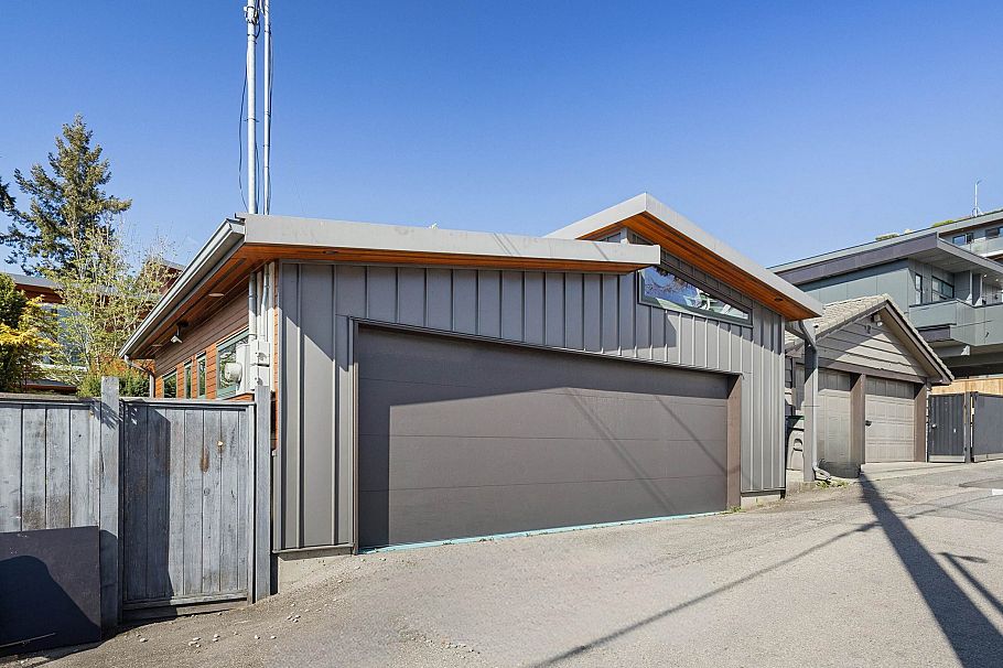 626 E 22 Avenue Vancouver, BC - 38