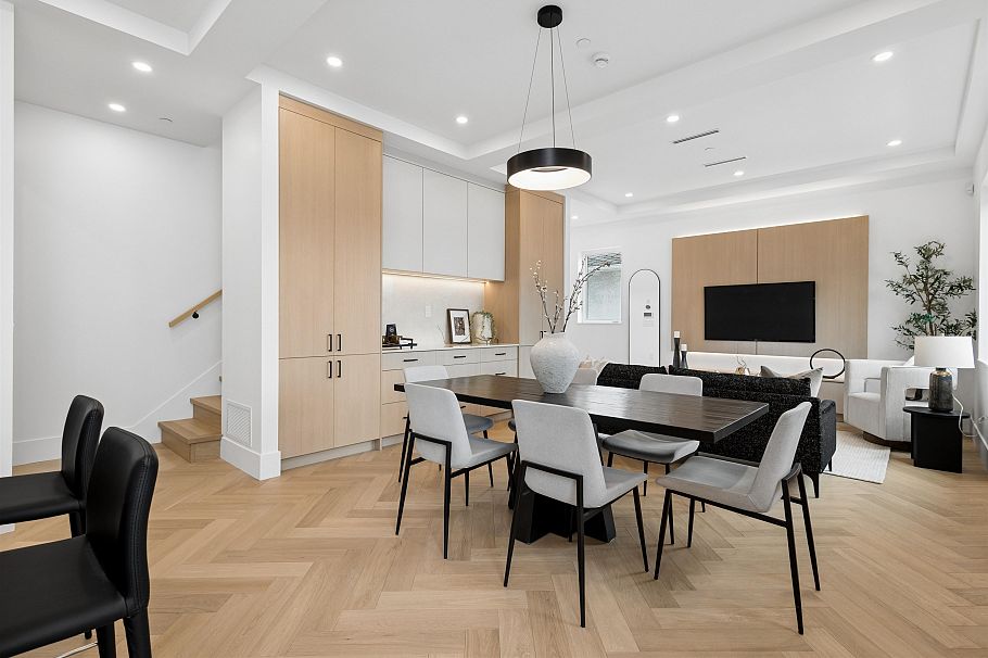 2 3637 E 46th Avenue Vancouver, BC - 17