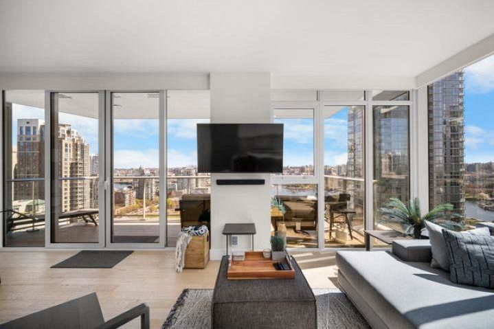 2003 499 Pacific Street Vancouver, BC - 22