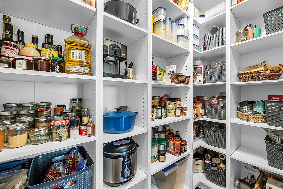 938 Beaumont Drive North Vancouver, BC - 12