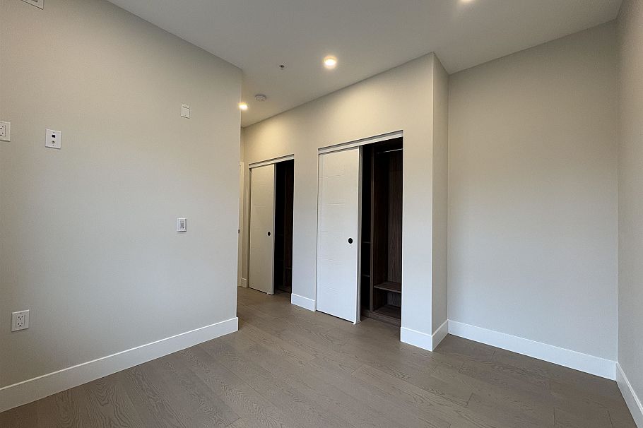 125 W 41st Avenue Vancouver, BC - 7