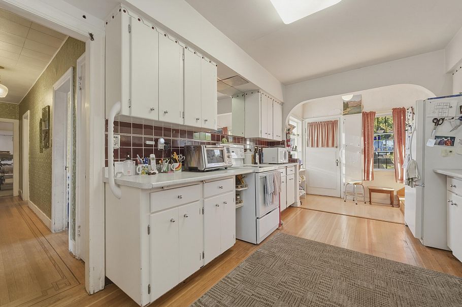 433 E 48th Avenue Vancouver, BC - 16