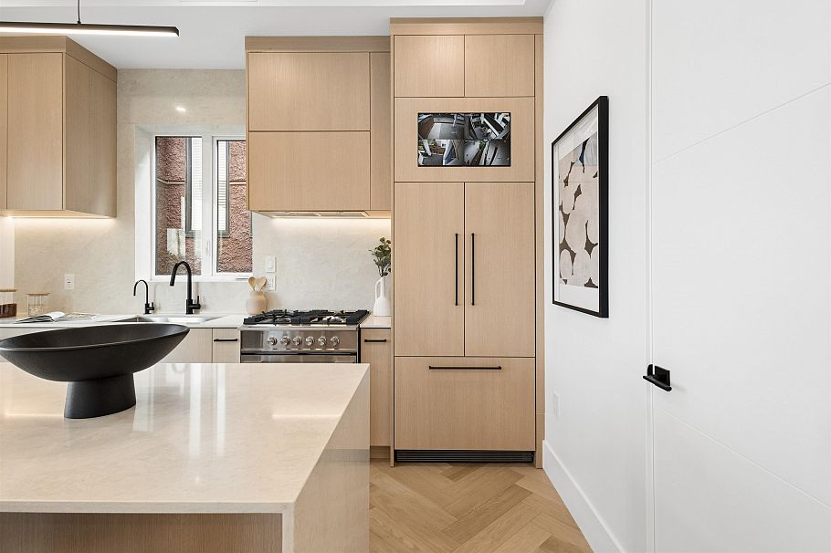 2 3637 E 46th Avenue Vancouver, BC - 14