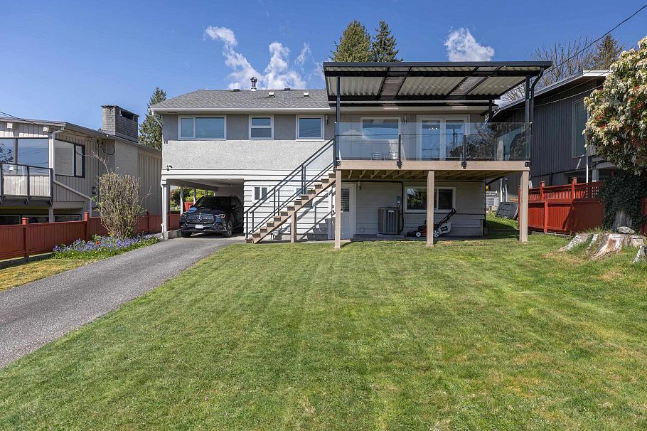 219 E 26th Street North Vancouver, BC - 36
