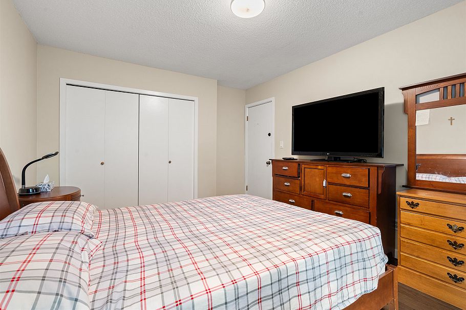 883 Old Lillooet Road North Vancouver, BC - 18