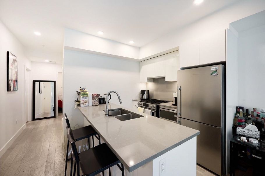 103 2666 Duke Street Vancouver, BC - 10