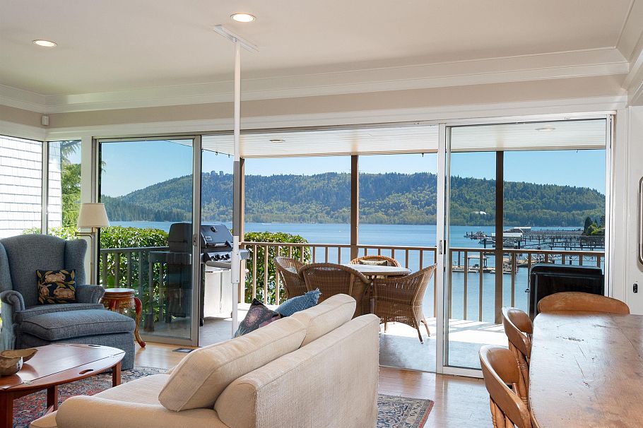 4455 Harris Place North Vancouver, BC - 6