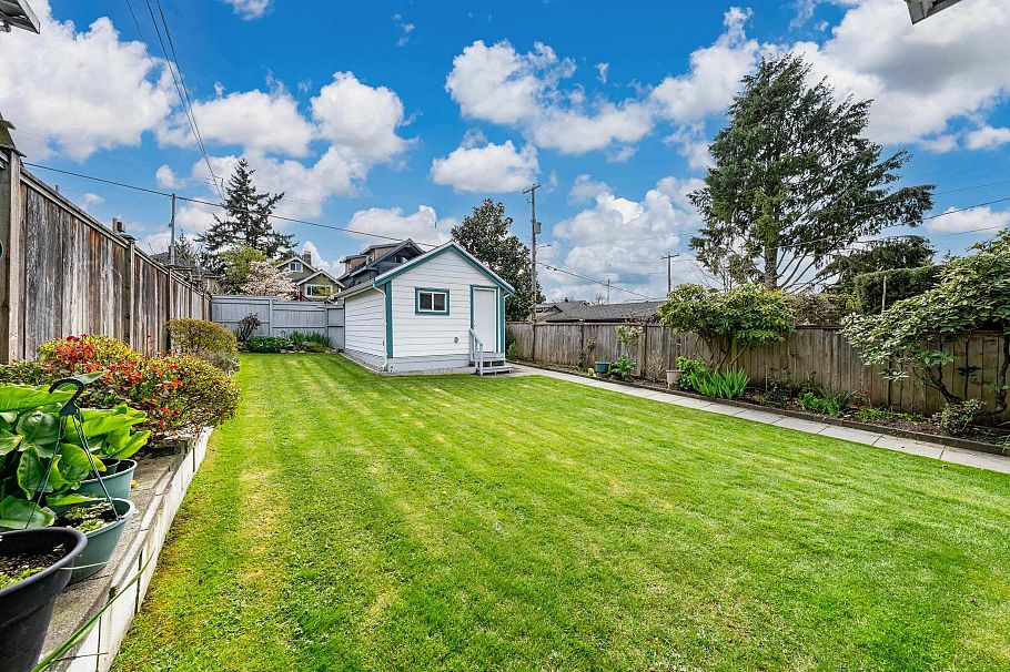 2578 Oxford Street Vancouver, BC - 22