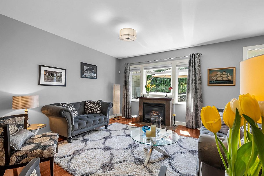 938 Beaumont Drive North Vancouver, BC - 2