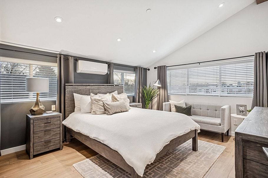 933 Mclean Drive Vancouver, BC - 9