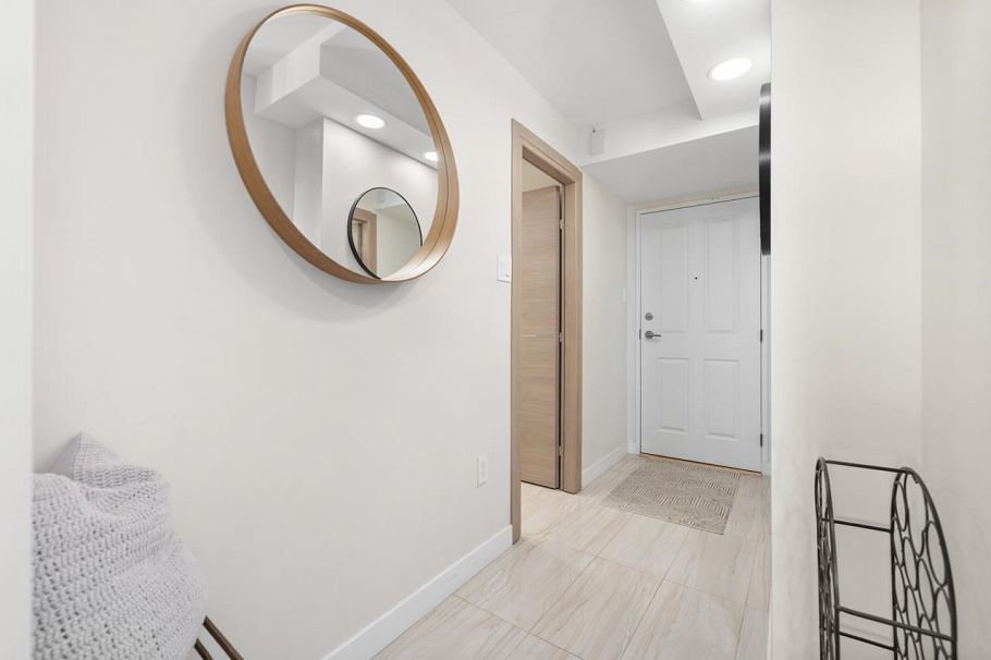 1601 2004 Fullerton Avenue North Vancouver, BC - 16