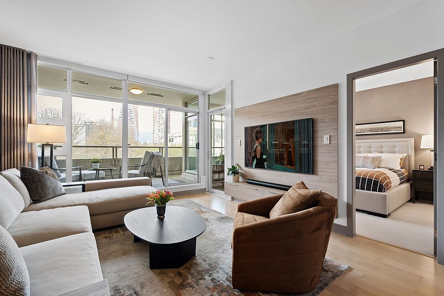 205 1808 W 1st Avenue Vancouver, BC - 2