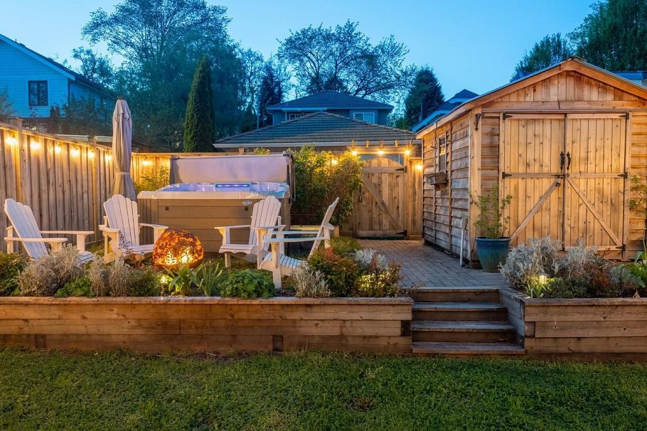 2281 E 7th Avenue Vancouver, BC - 9