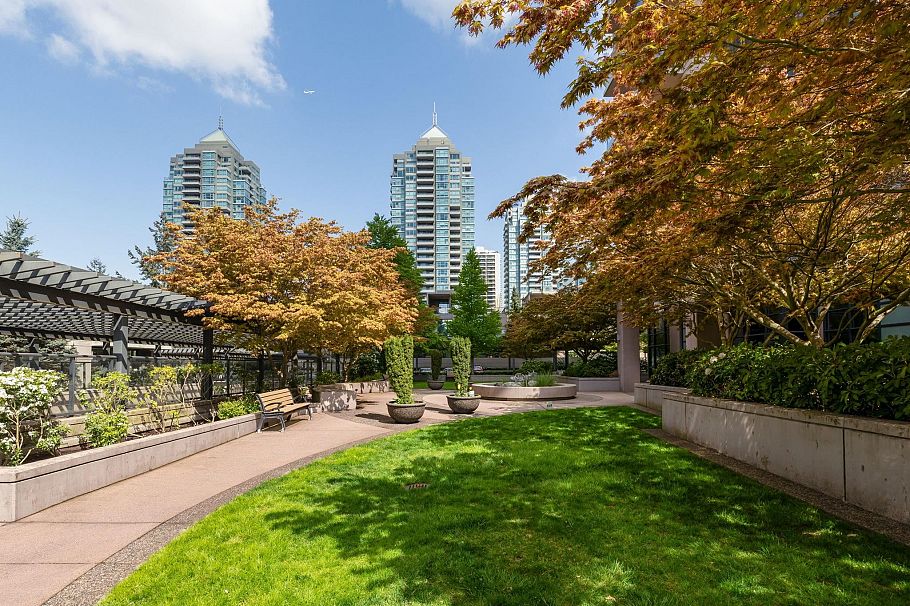 101 2077 Rosser Avenue Burnaby, BC - 28