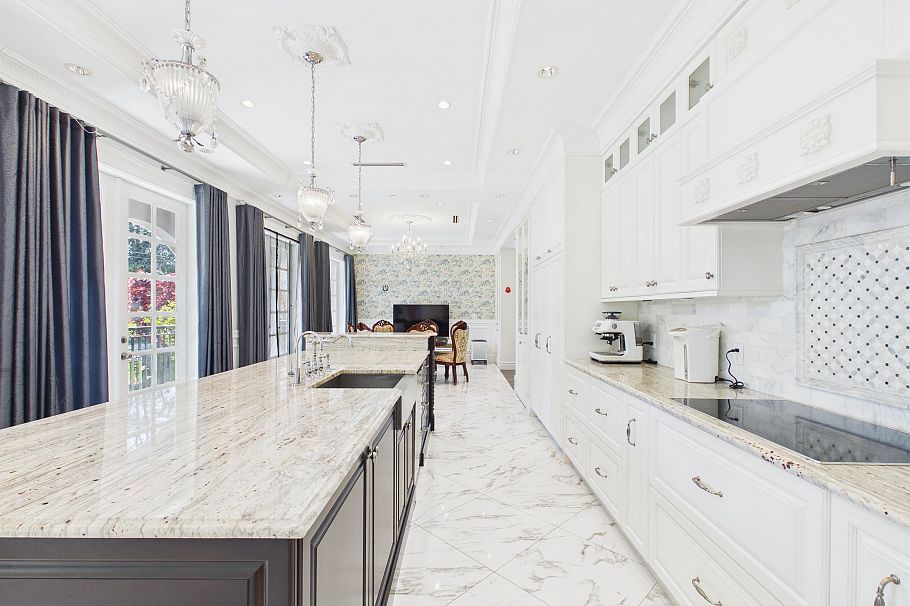 738 W 54th Avenue Vancouver, BC - 11