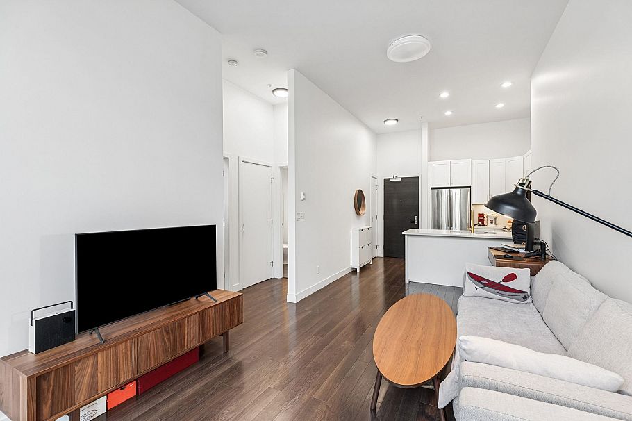 101 2077 Rosser Avenue Burnaby, BC - 9