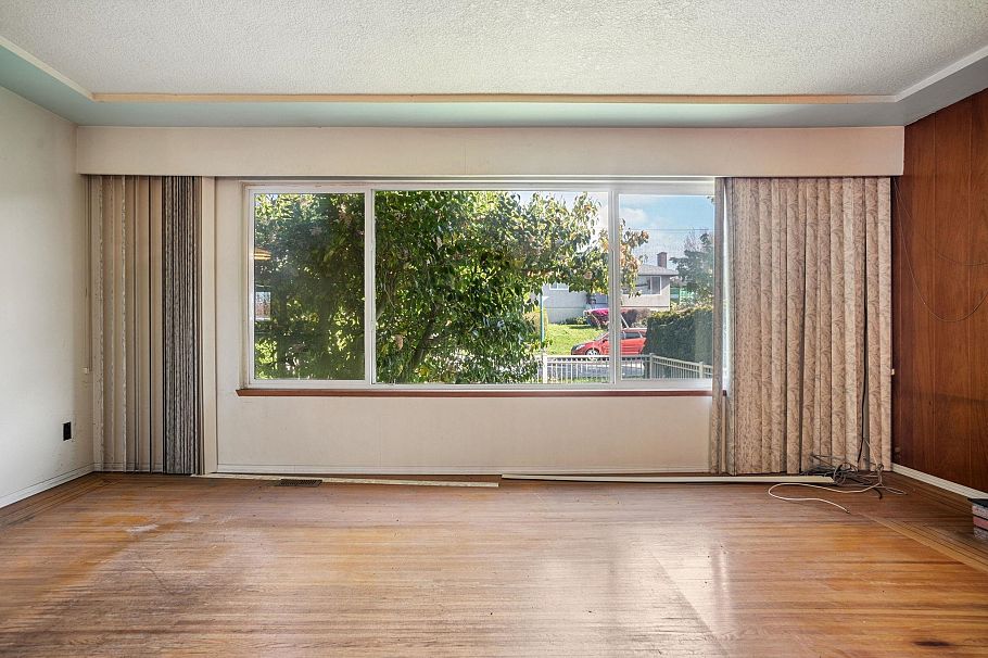 1388 E 60th Avenue Vancouver, BC - 6