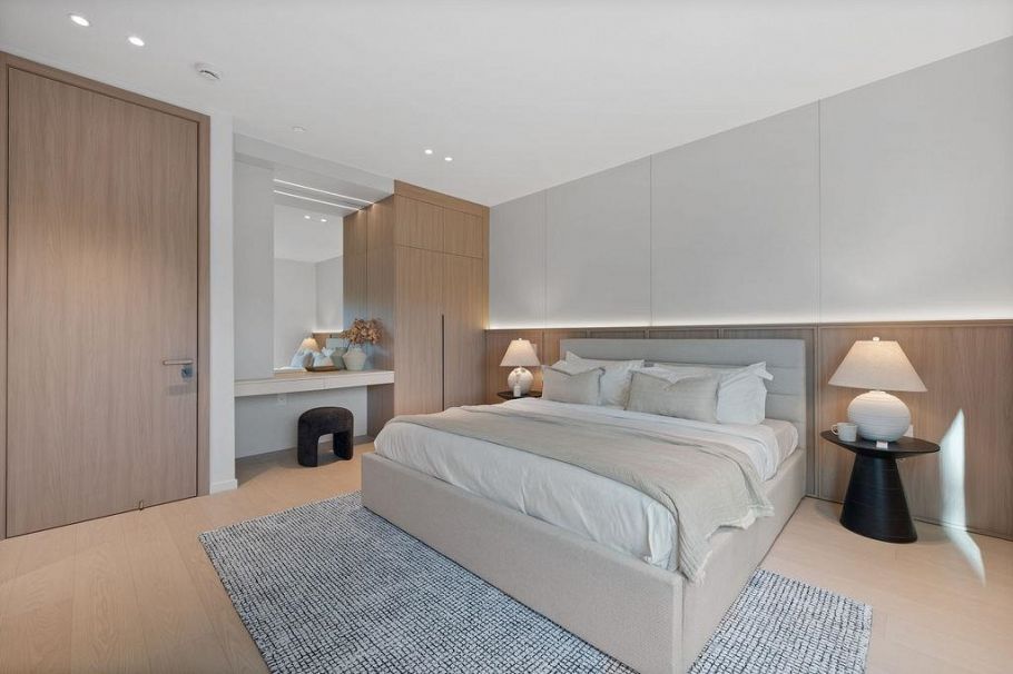 1 2935 W 15th Avenue Vancouver, BC - 24