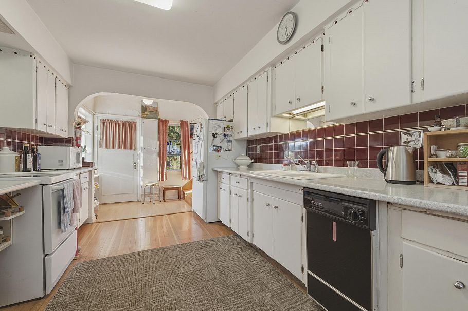 433 E 48th Avenue Vancouver, BC - 14