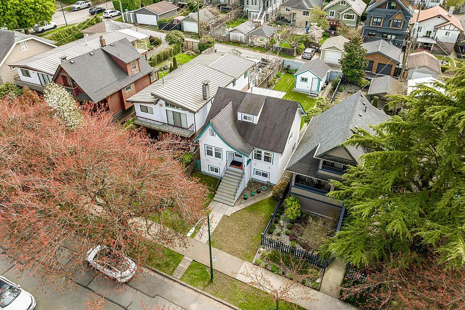 2578 Oxford Street Vancouver, BC - 28