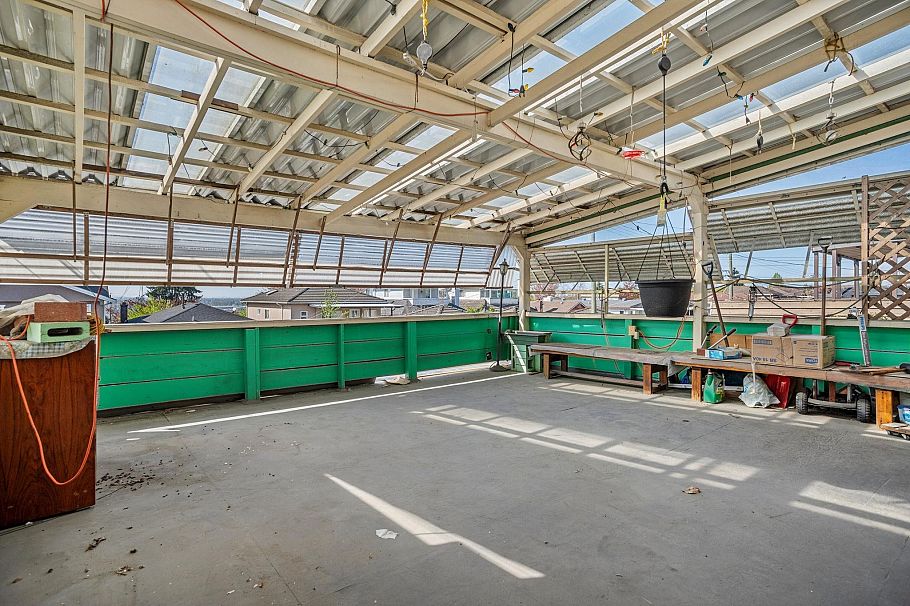 1388 E 60th Avenue Vancouver, BC - 21