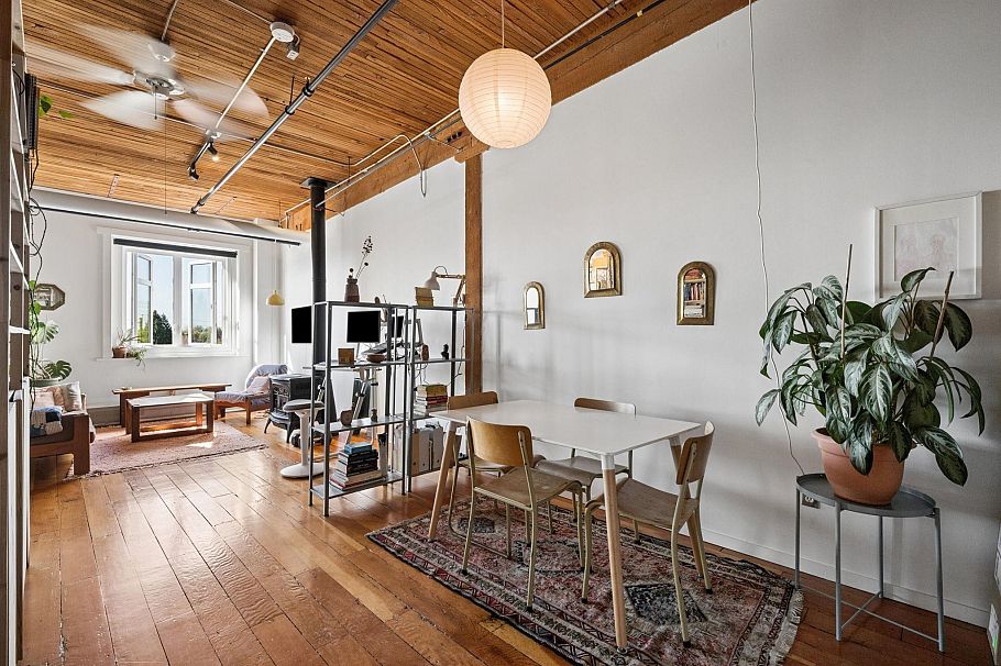 321 2556 E Hastings Street Vancouver, BC - 9