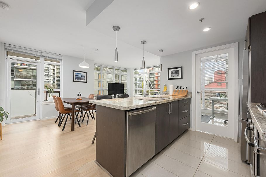 306 89 W 2nd Avenue Vancouver, BC - 5