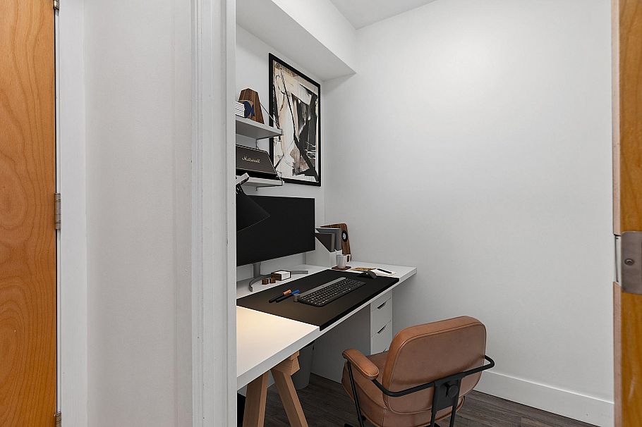 2002 989 Richards Street Vancouver, BC - 16