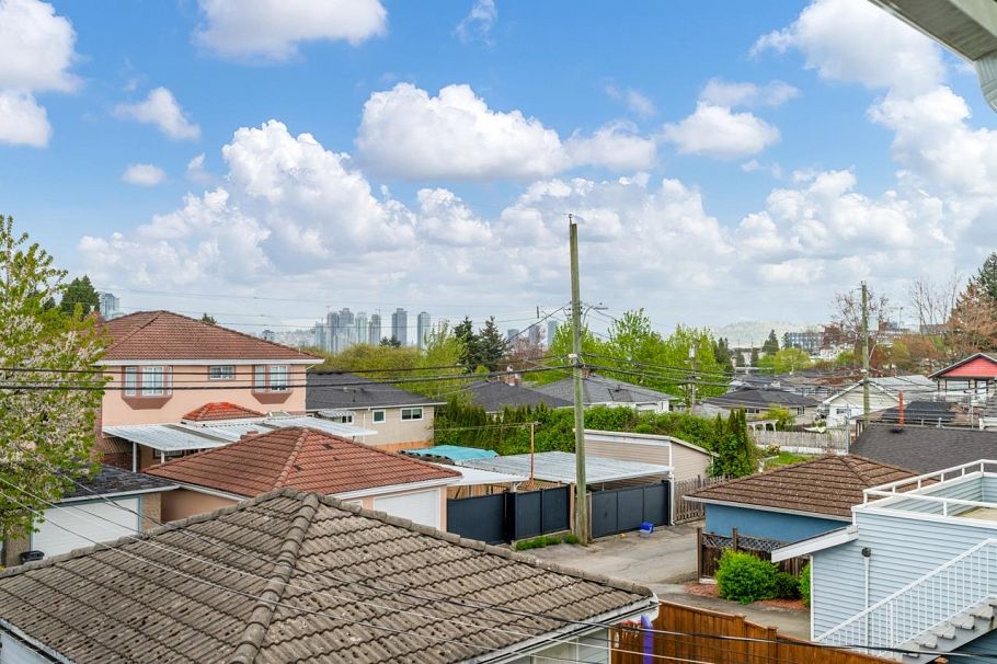 3639 E 26th Avenue Vancouver, BC - 23