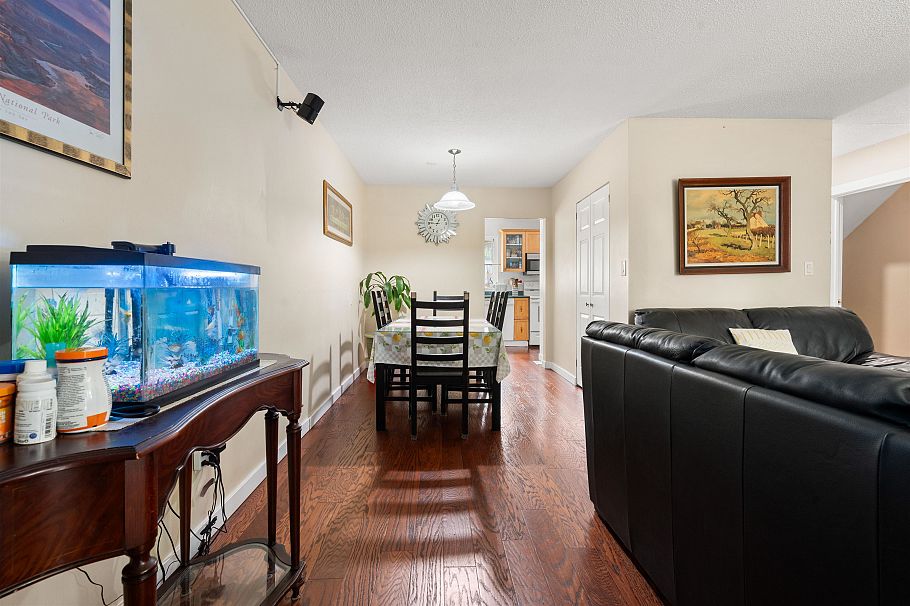 883 Old Lillooet Road North Vancouver, BC - 7