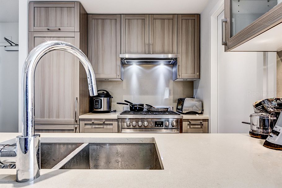 652 5515 Boundary Road Vancouver, BC - 10