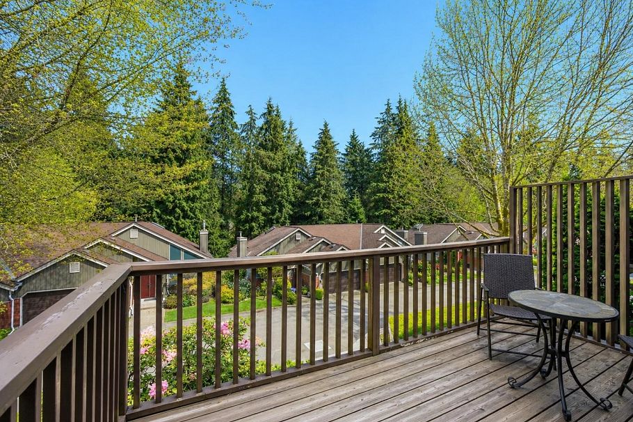 29 4055 Indian River Drive North Vancouver, BC - 25