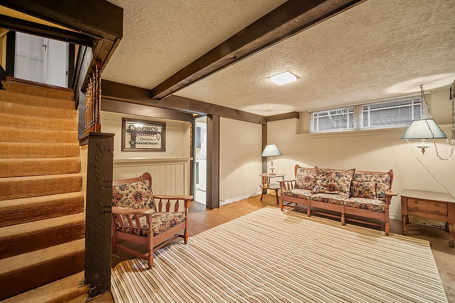 3537 W 31st Avenue Vancouver, BC - 30