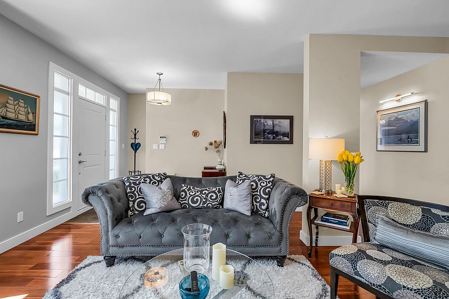 938 Beaumont Drive North Vancouver, BC - 3