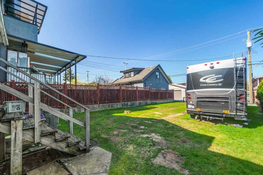 3383 Wellington Avenue Vancouver, BC - 18