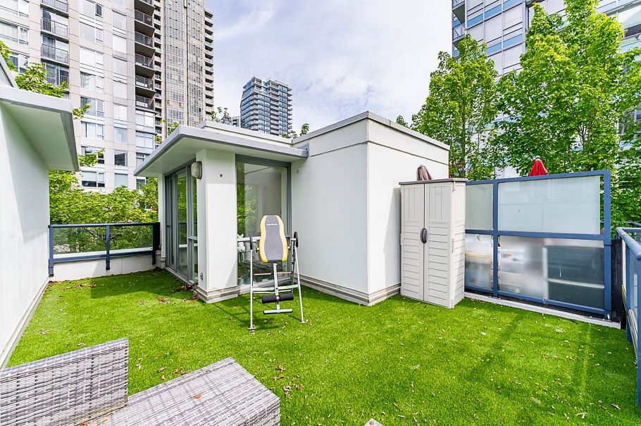 938 Beatty Street Vancouver, BC - 33