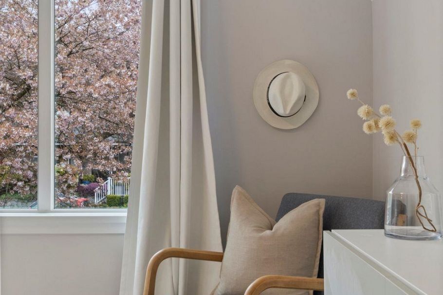 261 E 4th Street North Vancouver, BC - 17