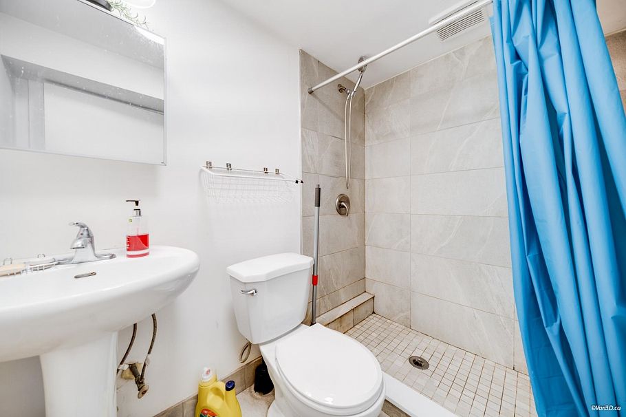 166 E 24th Avenue Vancouver, BC - 33