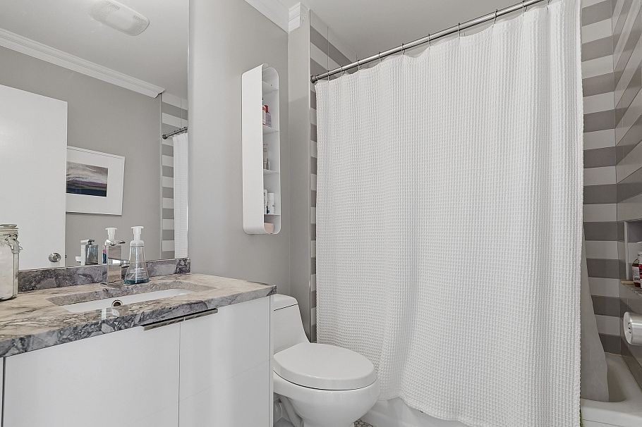 8 2255 W 40th Avenue Vancouver, BC - 15