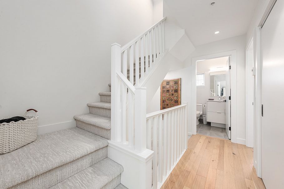 1823 Napier Street Vancouver, BC - 20