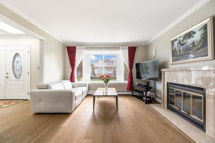 3639 E 26th Avenue Vancouver, BC - 5