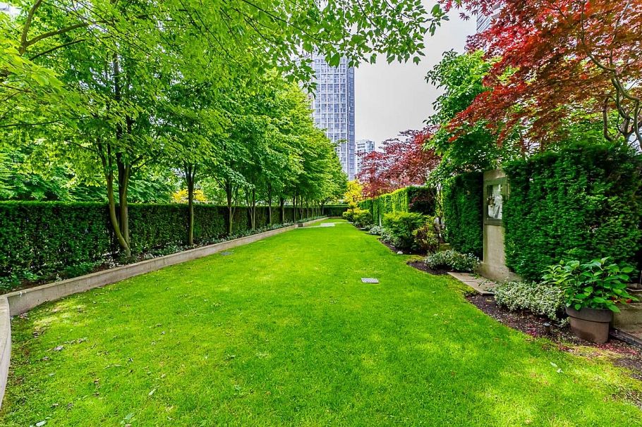 938 Beatty Street Vancouver, BC - 37