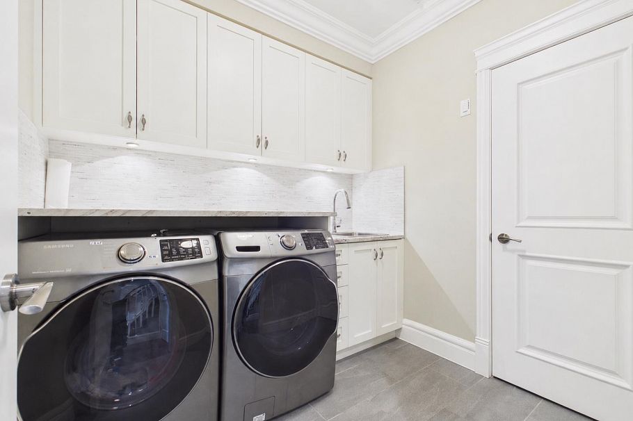 738 W 54th Avenue Vancouver, BC - 34