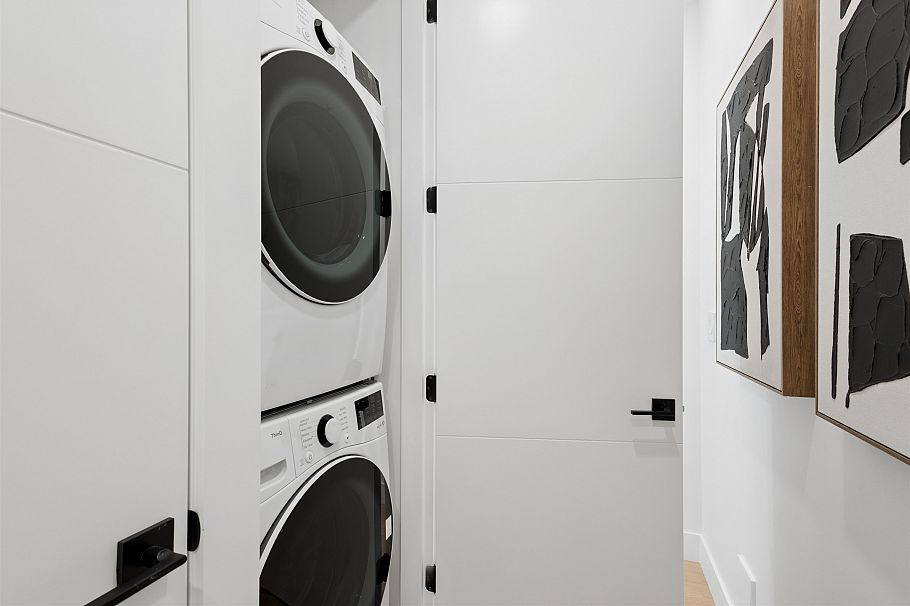 1 3639 E 46th Avenue Vancouver, BC - 26