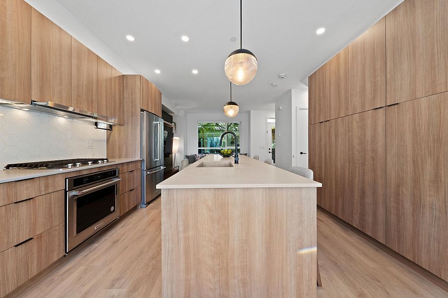 23 533 E 3rd Street North Vancouver, BC - 10