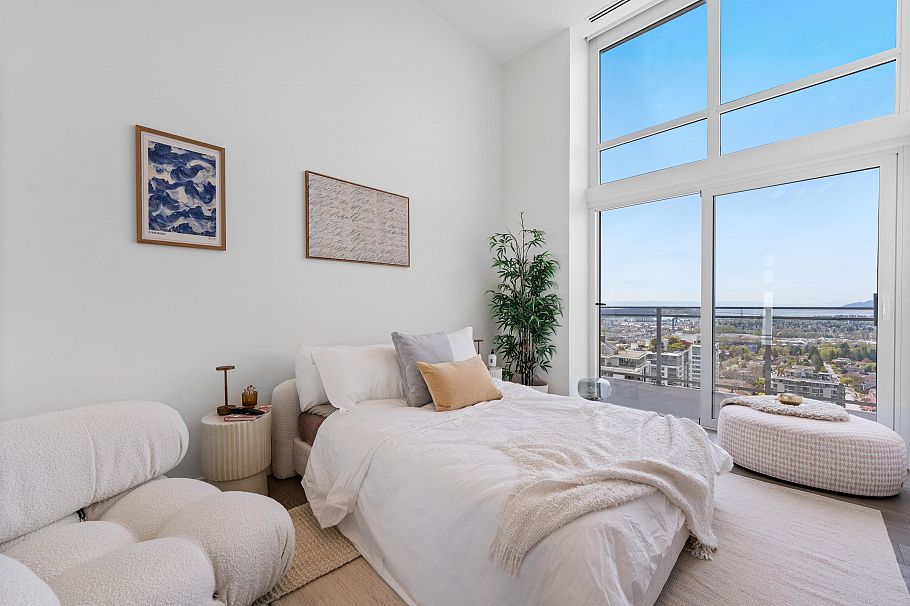 2403 125 E 14th Street North Vancouver, BC - 26