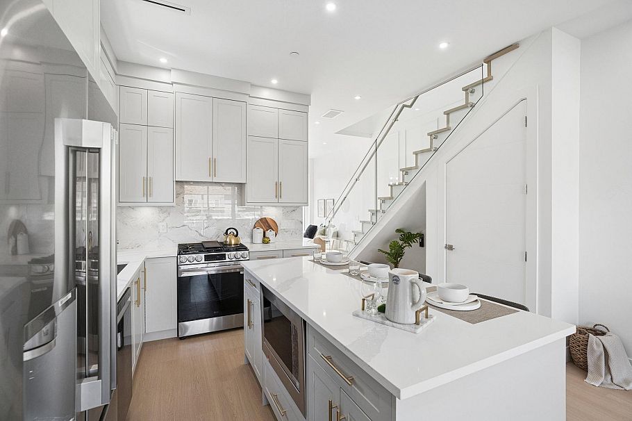 2 1005 E 55th Avenue Vancouver, BC - 10