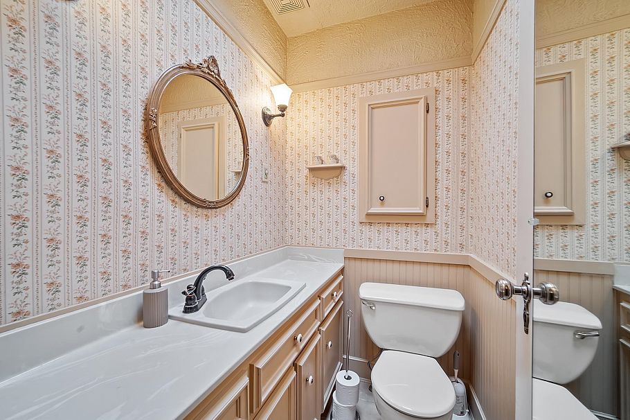 3537 W 31st Avenue Vancouver, BC - 19